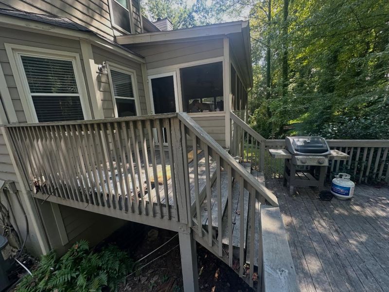 Old deck railing and stair system before rebuild